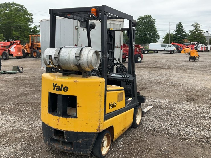 #1355-•-yale-forklift*-image-4