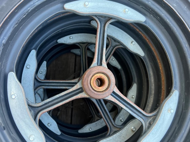planter-gauge-wheels-image-6