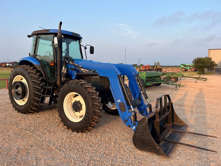 2013-new-holland-ts6.125-image-8