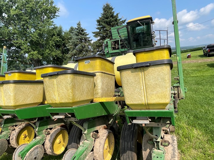 john-deere-7000-image-14