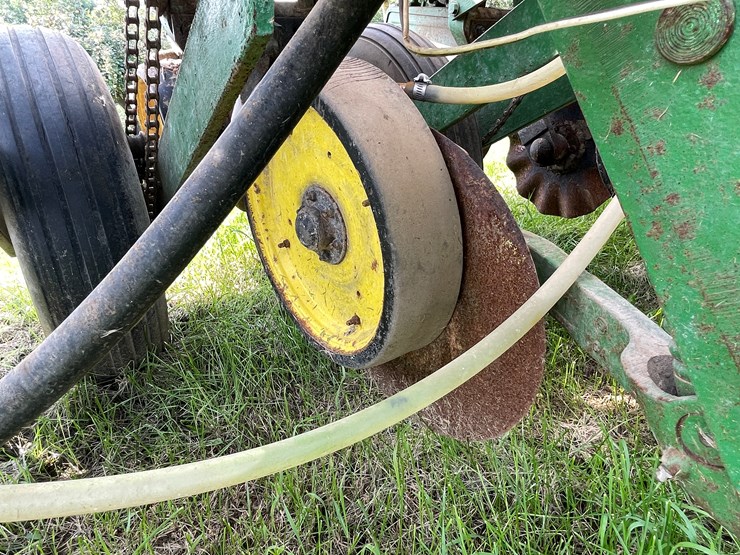 john-deere-7000-image-9
