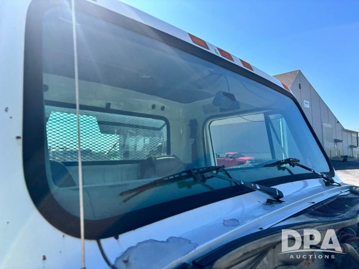 1999-ihc-8100-flatbed-truck-(gp11125,-unit-17355)-image-53