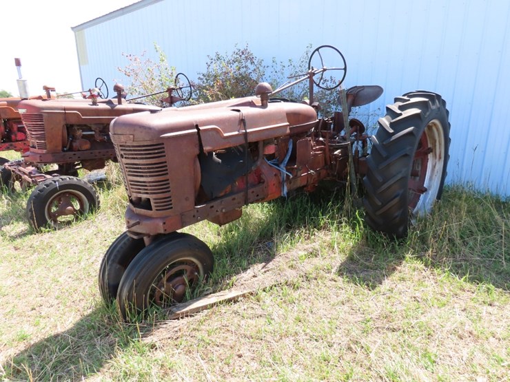 1947-farmall-h-tractor-image-1