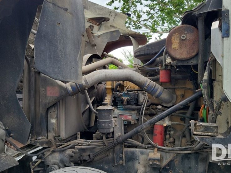 2002-international-5900i-feed-truck-(dr11998-unit-17)-image-9