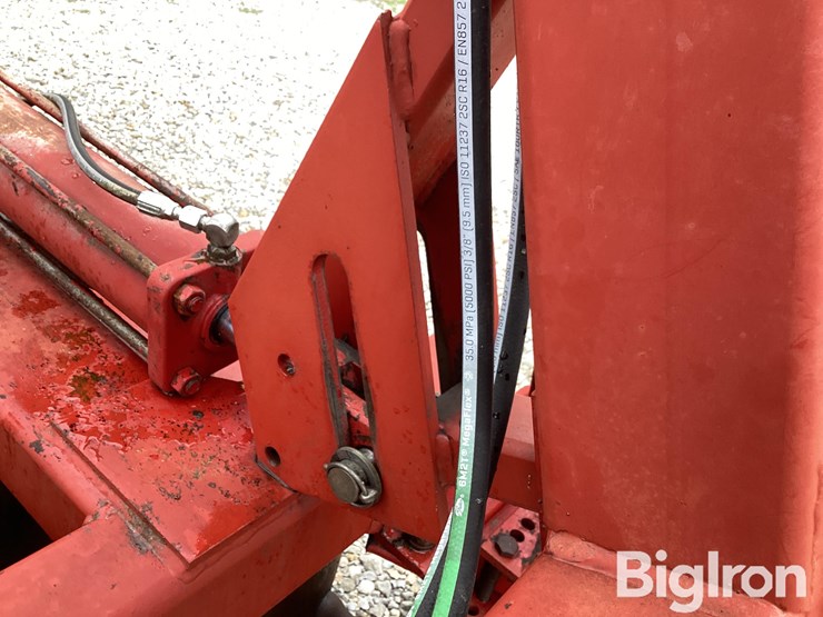 case-ih-3950-image-18