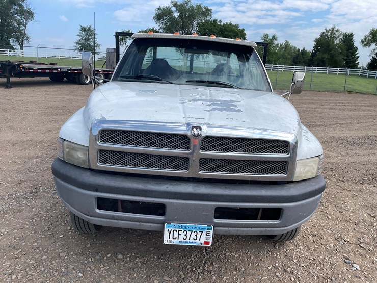 1996-dodge-ram-3500-image-2