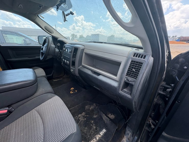 #68-•-#26110-•-2010-dodge-ram-pickup-vin:-1d7rv1gt3as218850-image-33