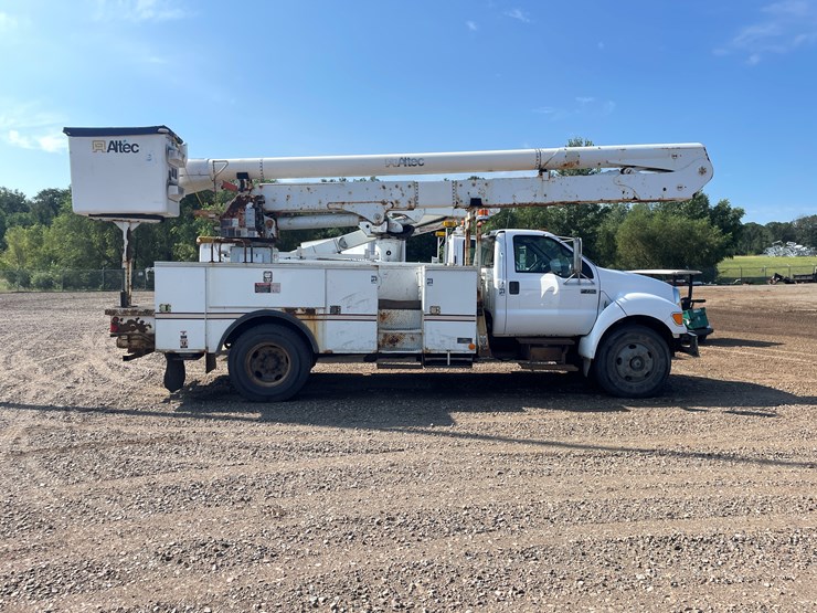 2008-ford-f750-image-5