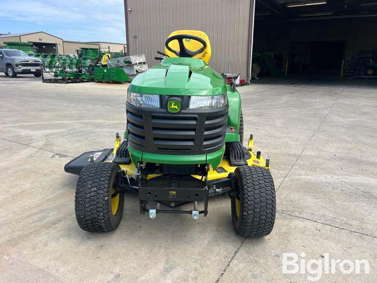 2020-john-deere-x730-image-2