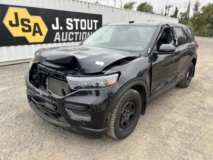 2020-ford-explorer-image-1