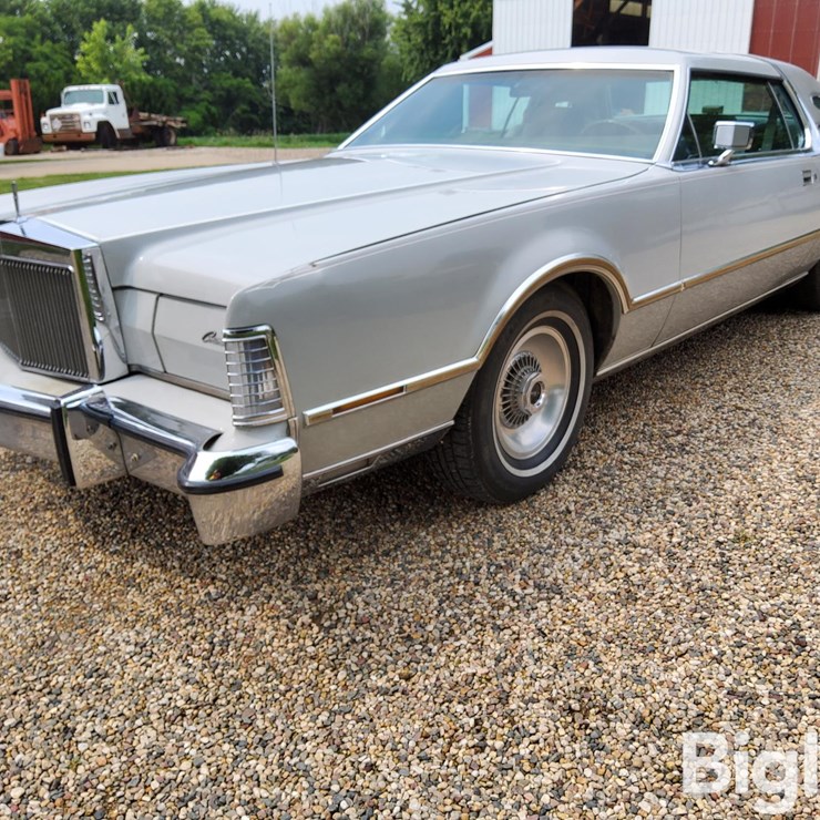 1976 FORD 460