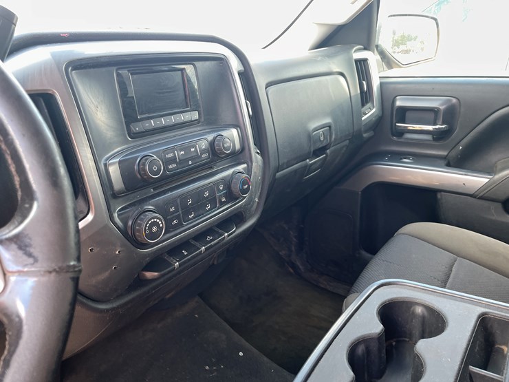 2015-chevrolet-silverado-2500-image-42