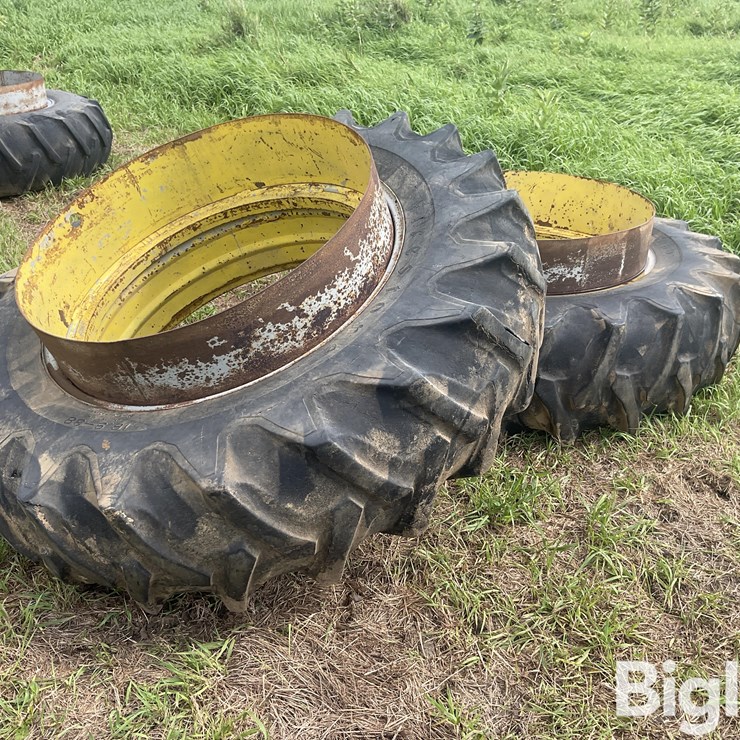 JOHN DEERE 16