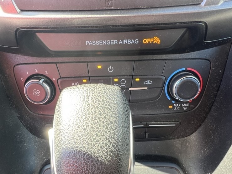 2019-ford-transit-connect-image-28