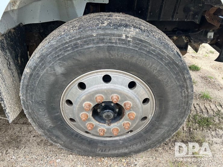2010-ihc-prostar-7500-lp-truck-(jn2563,-unit-2204)-image-30