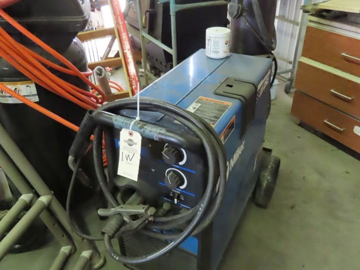 miller-wire-feed-welder-image-3