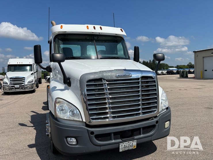 2013-freightliner-truck-(dr11874-unit-771)-image-21