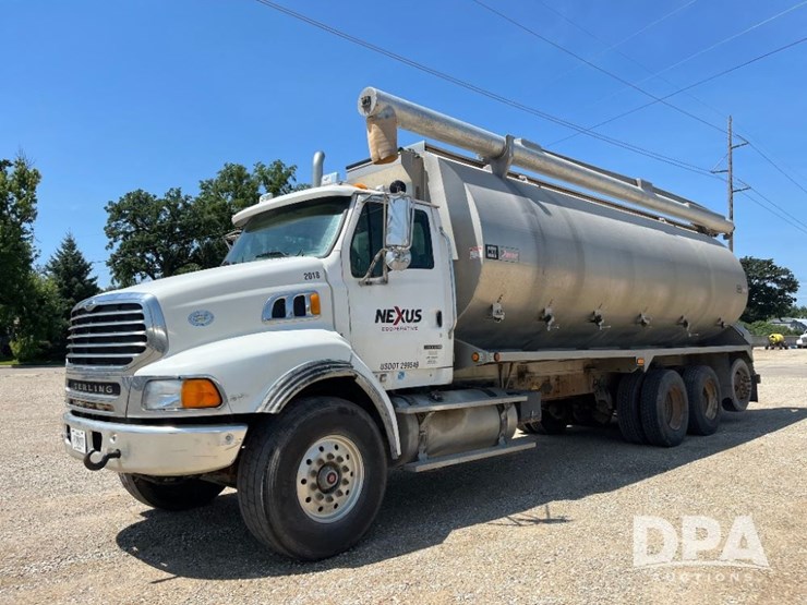 2009-sterling-feed-truck-(jn2573,-unit-2018)-image-23