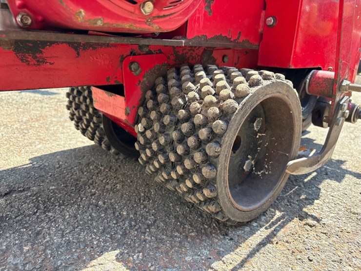 schiller-classen-hydro-drive-sod-cutter-image-3