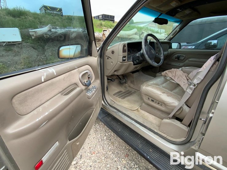 1999-chevrolet-tahoe-image-13
