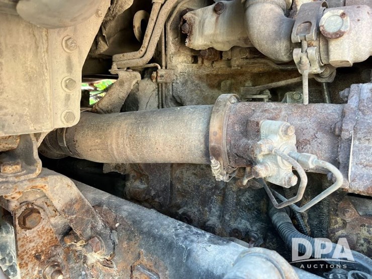 2013-freightliner-cascadia-day-cab-truck-(jn2570,-unit-4038)-image-90