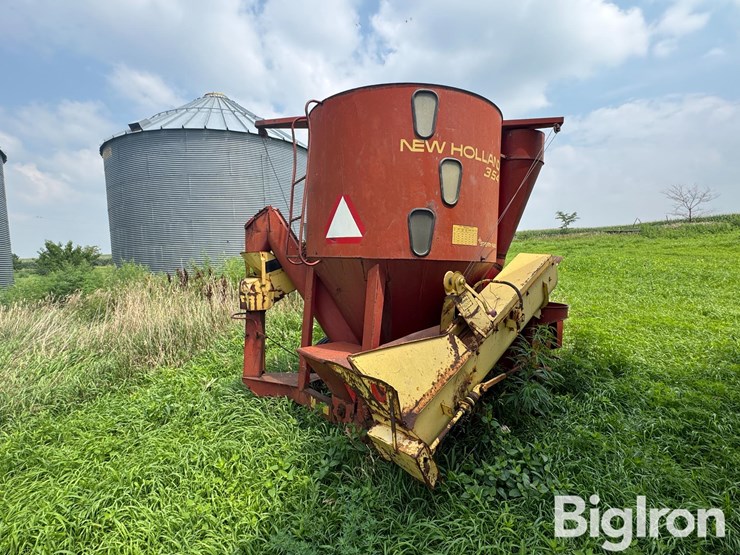 new-holland-354-image-5