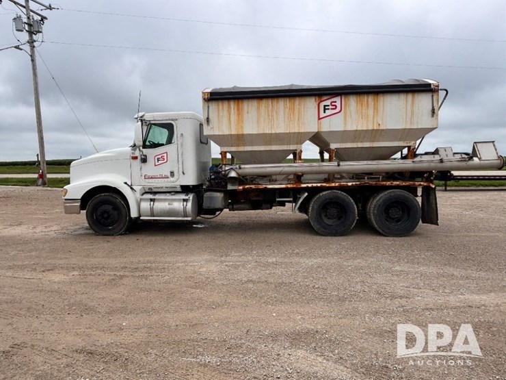 2004-ihc-9400i-dry-tender-truck-(gp11023,-unit-193)-image-17