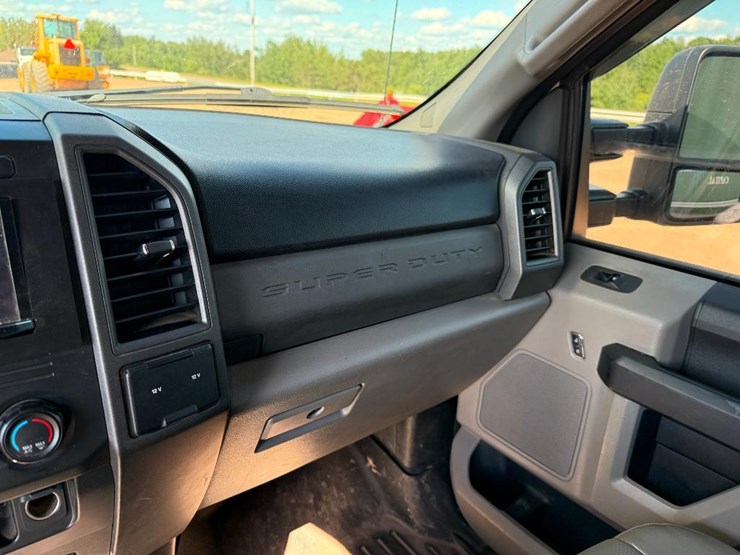 2017-ford-f250-xl-image-57