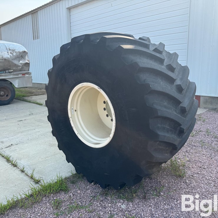 Firestone 1250/50R32 Grain Cart Tire