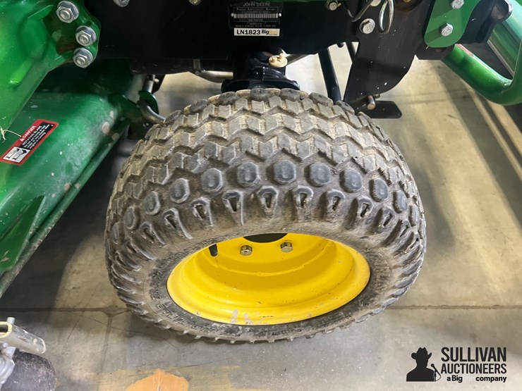 2014-john-deere-1025r-image-19