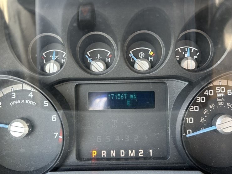 2015-ford-f350-sd-image-23