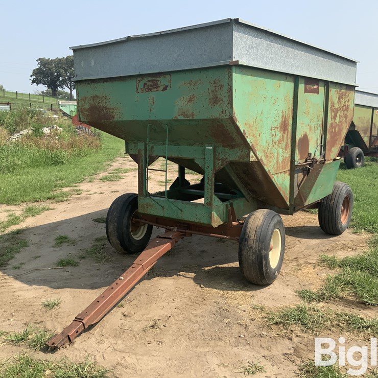 Dakon Gravity Flow Wagon
