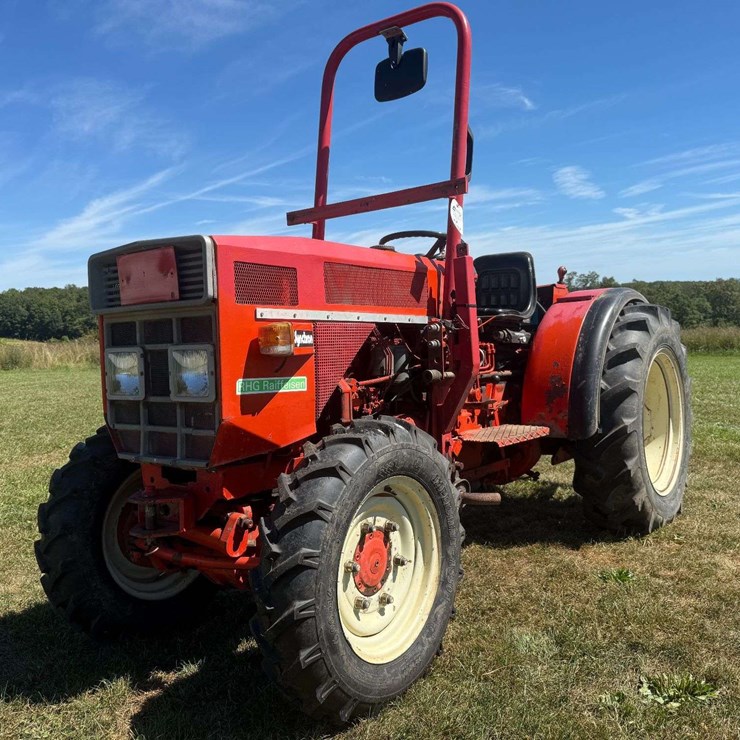 INTERNATIONAL 553