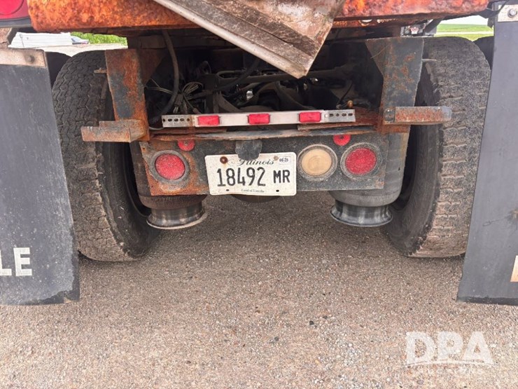 2004-ihc-9400i-dry-tender-truck-(gp11023,-unit-193)-image-43