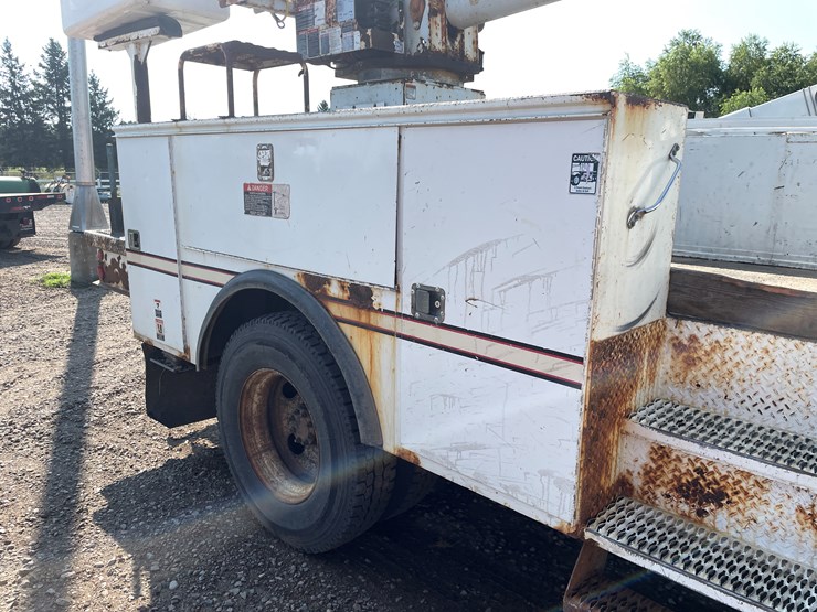 2008-ford-f750-image-22