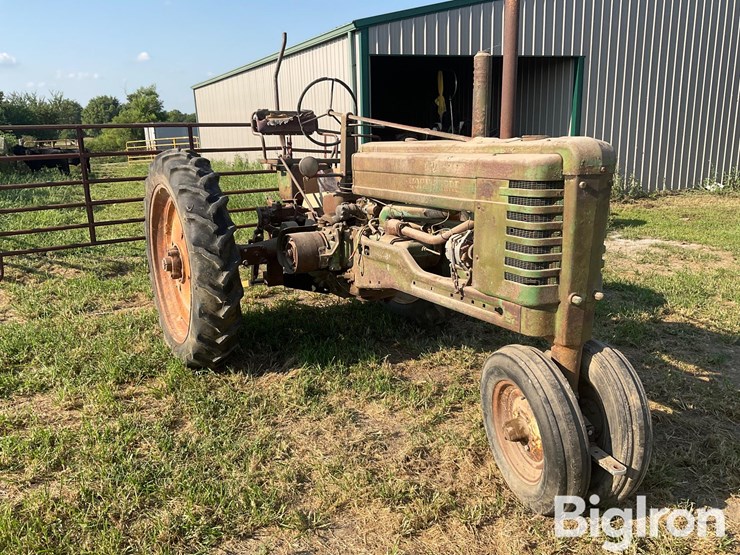 1949-john-deere-b-image-3