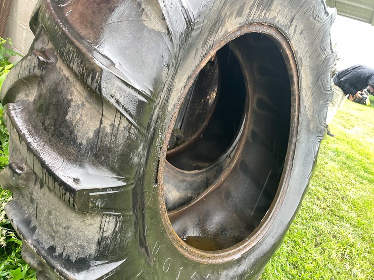 #7490-•-(4)-tractor-tires-image-6