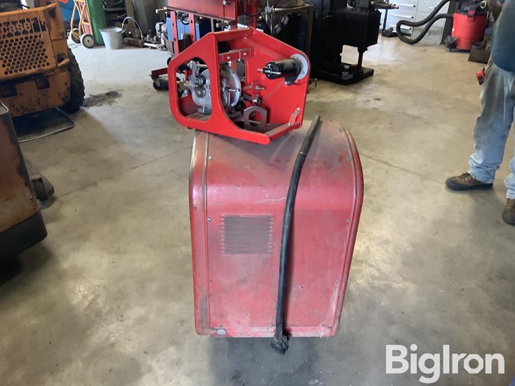 lincoln-idealarc-250-welder-image-8