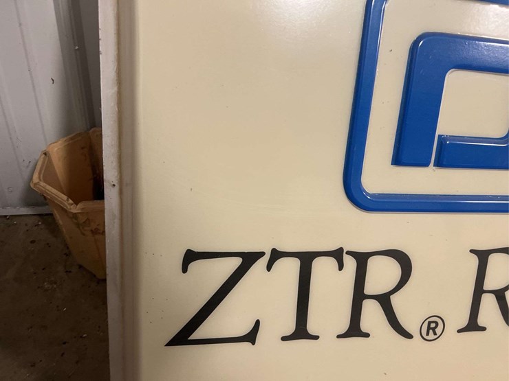 dixon-ztr-riding-mowers-sign-image-3
