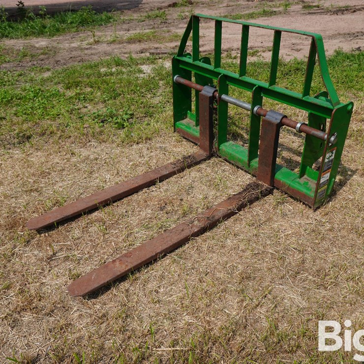 2012 JOHN DEERE 740