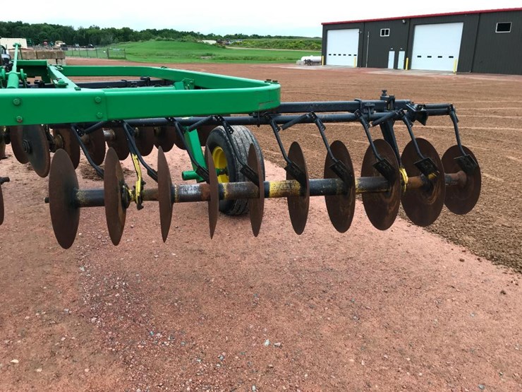 john-deere-110-image-21