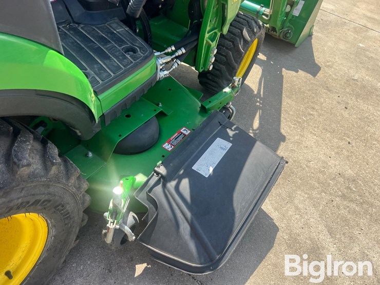 2014-john-deere-1025r-image-19