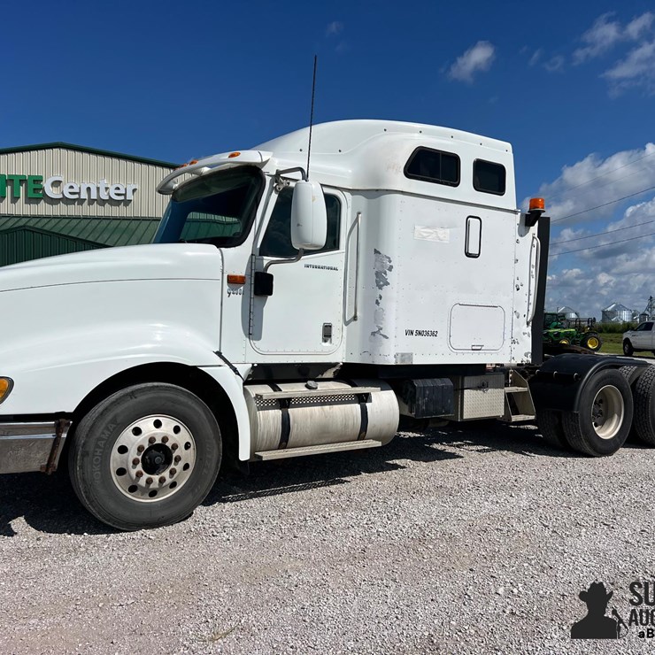 2005 International 9400i T/A Truck Tractor