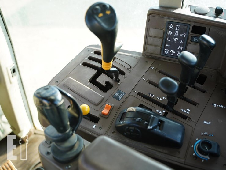 2002-john-deere-7420-image-39