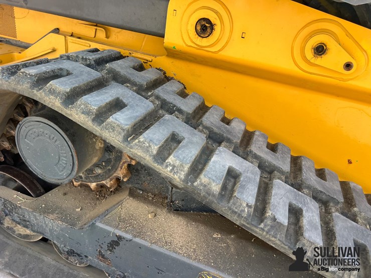 2017-deere-331g-image-20