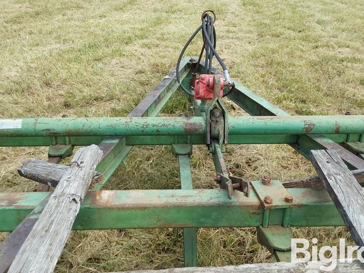 john-deere-100-image-18