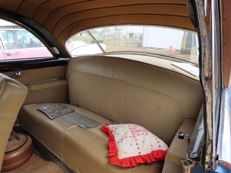 1951-ford-victoria-2dr-ht-image-18