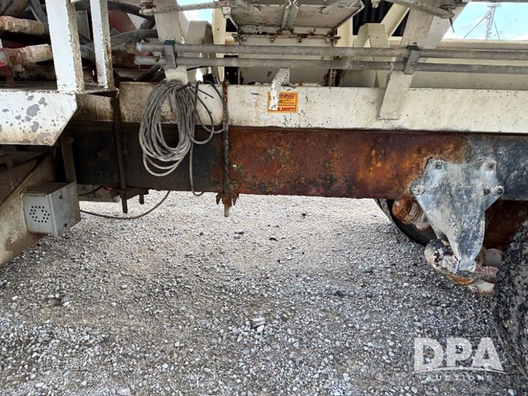 2005-sterling-dry-tender-truck-(gp11242,-unit-111565)-image-36