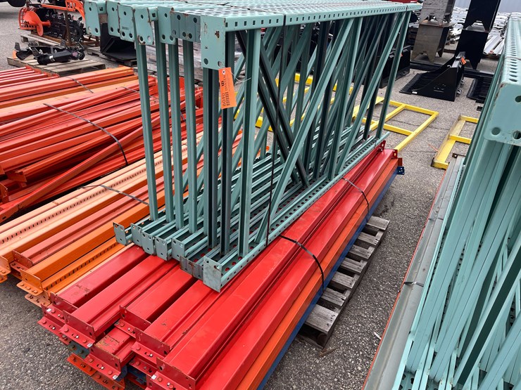 #8040-•-teardrop-pallet-racking-(09)-image-1
