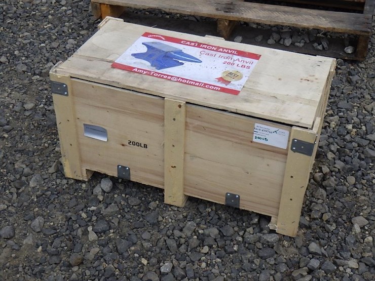 200lb-cast-iron-anvil-image-1